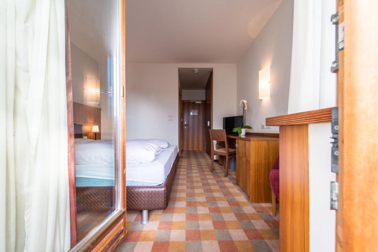 Hotel Tubris Campo Tures Buitenkant foto