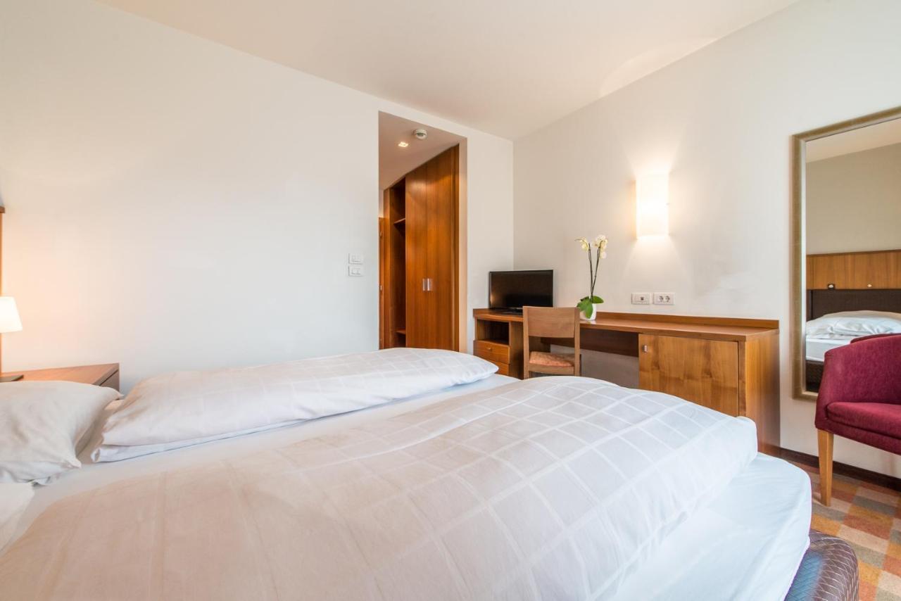 Hotel Tubris Campo Tures Buitenkant foto